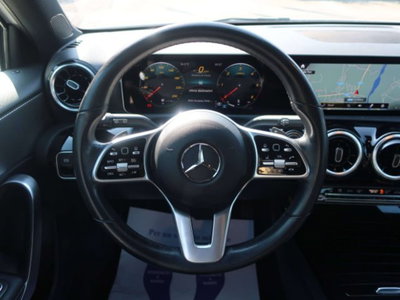 Mercedes-Benz Classe A Sedan 180 d 4p. Sport (7)