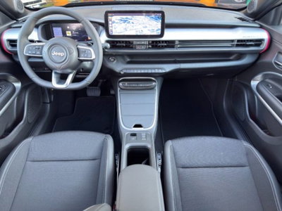 Jeep Avenger 1.2 turbo e-hybrid mhev Summit fwd 110cv edct6 (8)