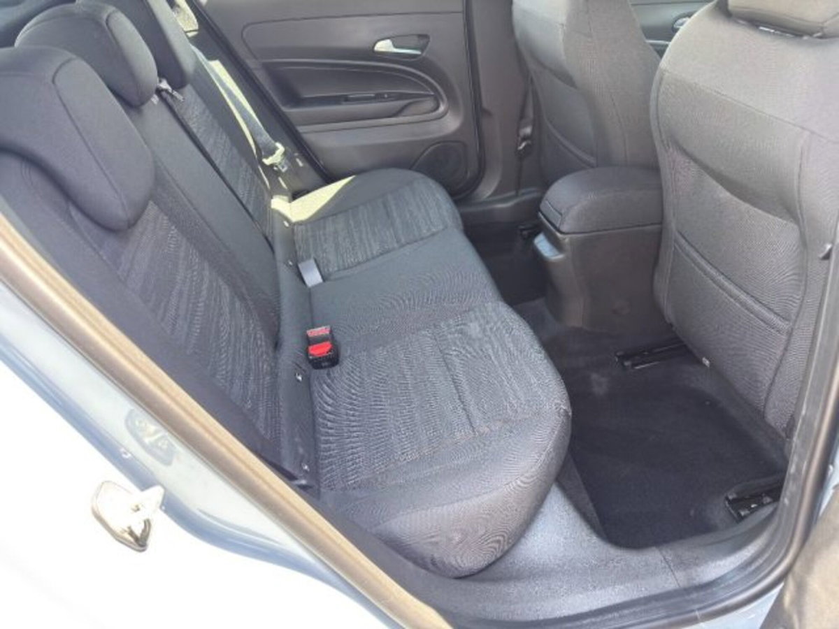 Jeep Avenger 1.2 turbo Longitude fwd 100cv (13)