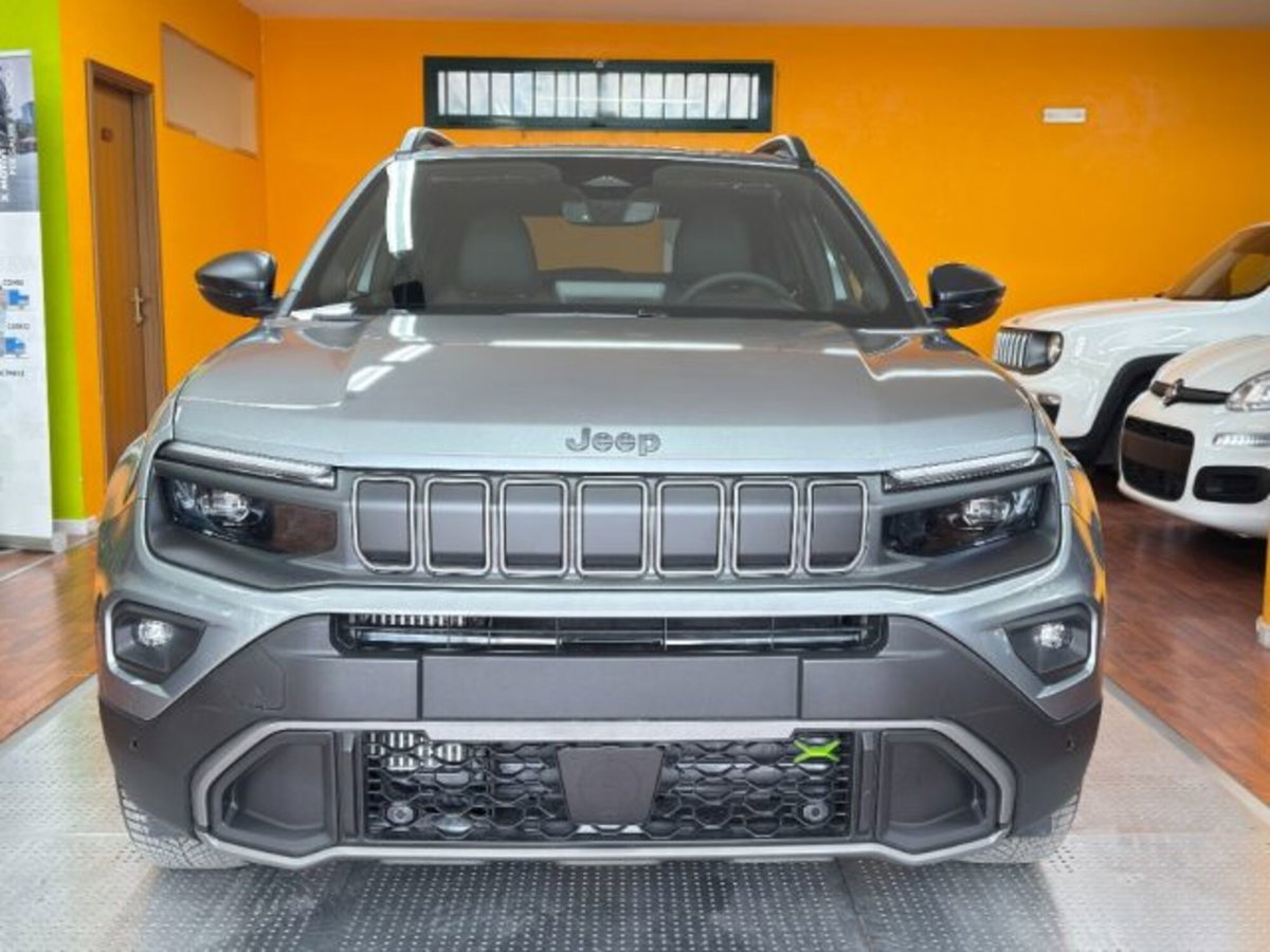Jeep Avenger 1.2 turbo e-hybrid mhev Overland 4xe 145cv edct6 (2)