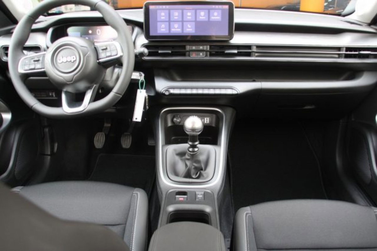 Jeep Avenger 1.2 turbo Altitude fwd 100cv (11)