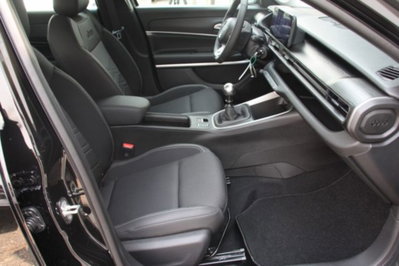 Jeep Avenger 1.2 turbo Altitude fwd 100cv (12)