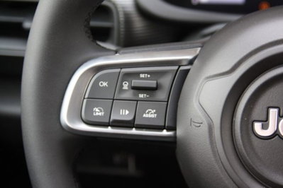 Jeep Avenger 1.2 turbo Altitude fwd 100cv (17)