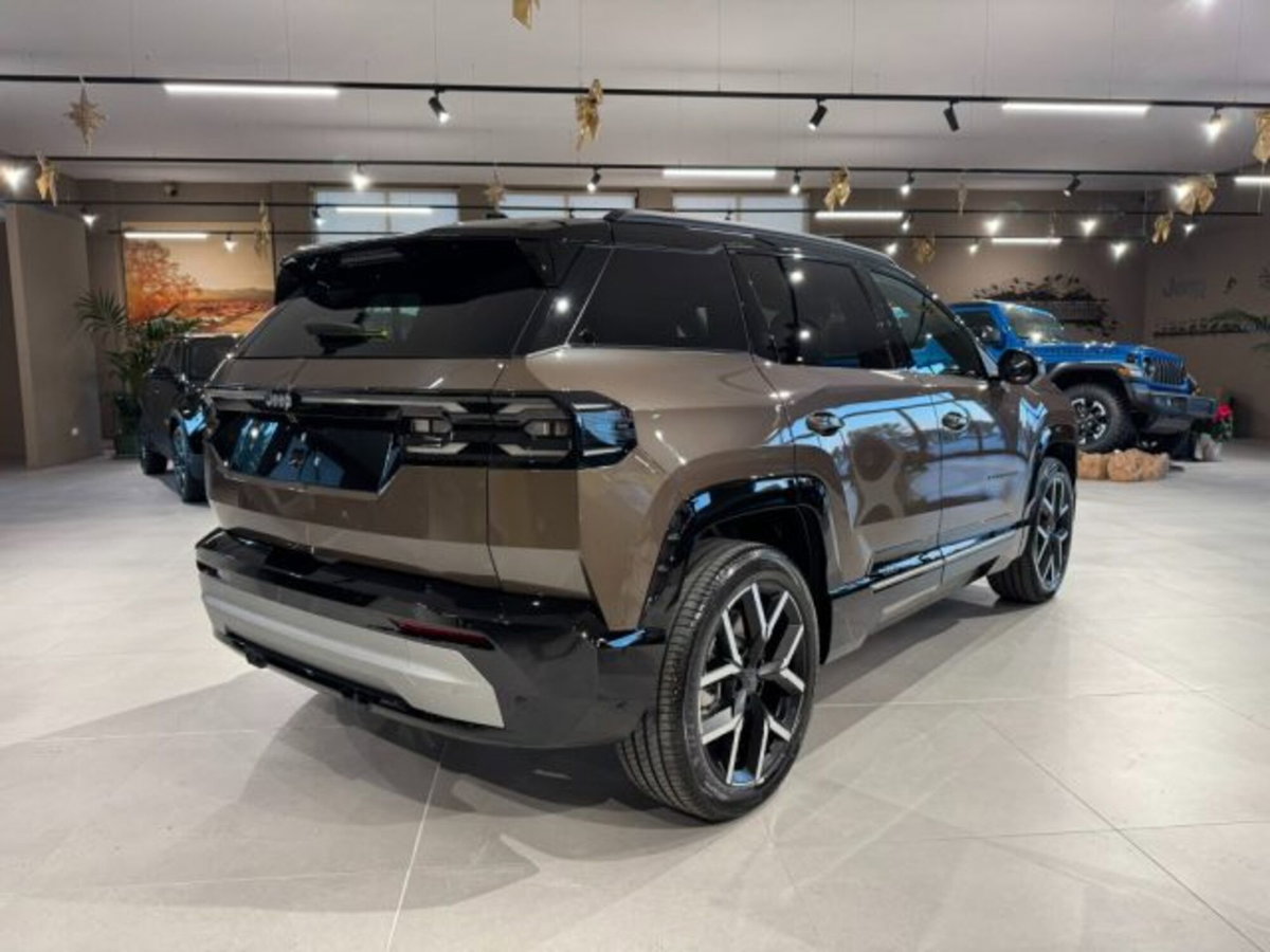Jeep Compass 1.6 turbo e-hybrid phev First Edition fwd 225cv edct7 (2)