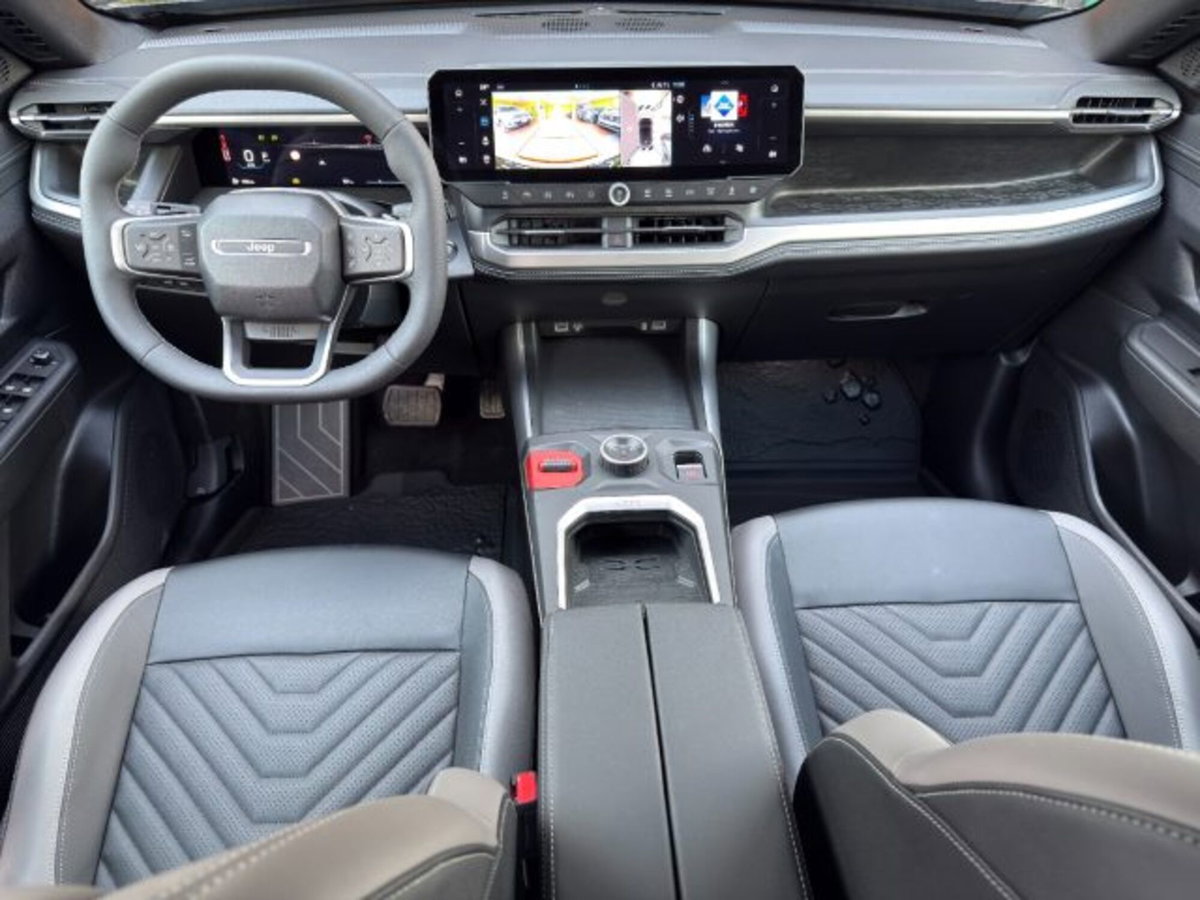 Jeep Compass 1.6 turbo e-hybrid phev First Edition fwd 225cv edct7 (5)