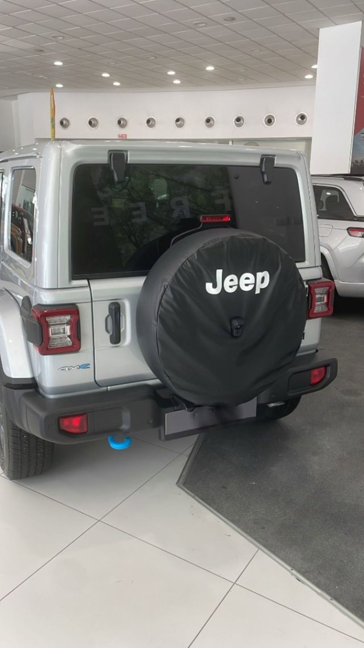 Jeep Wrangler Unlimited 2.0 PHEV ATX 4xe Sahara (2)