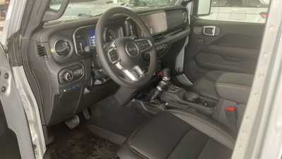 Jeep Wrangler Unlimited 2.0 PHEV ATX 4xe Sahara (4)