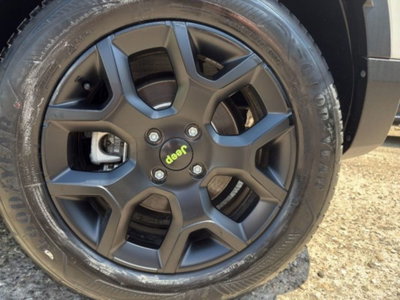 Jeep Avenger 1.2 turbo e-hybrid mhev Upland 4xe 145cv edct6 (10)