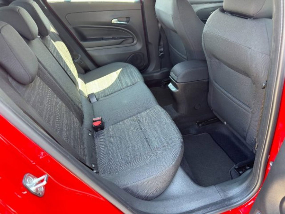 Jeep Avenger 1.2 turbo Longitude fwd 100cv (11)