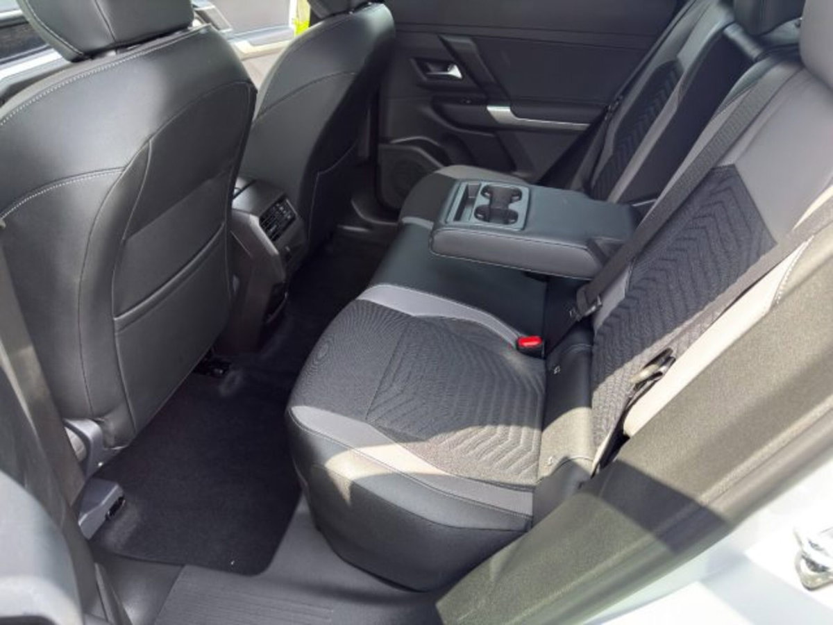 Jeep Compass full-electric First Edition fwd 213cv auto (11)