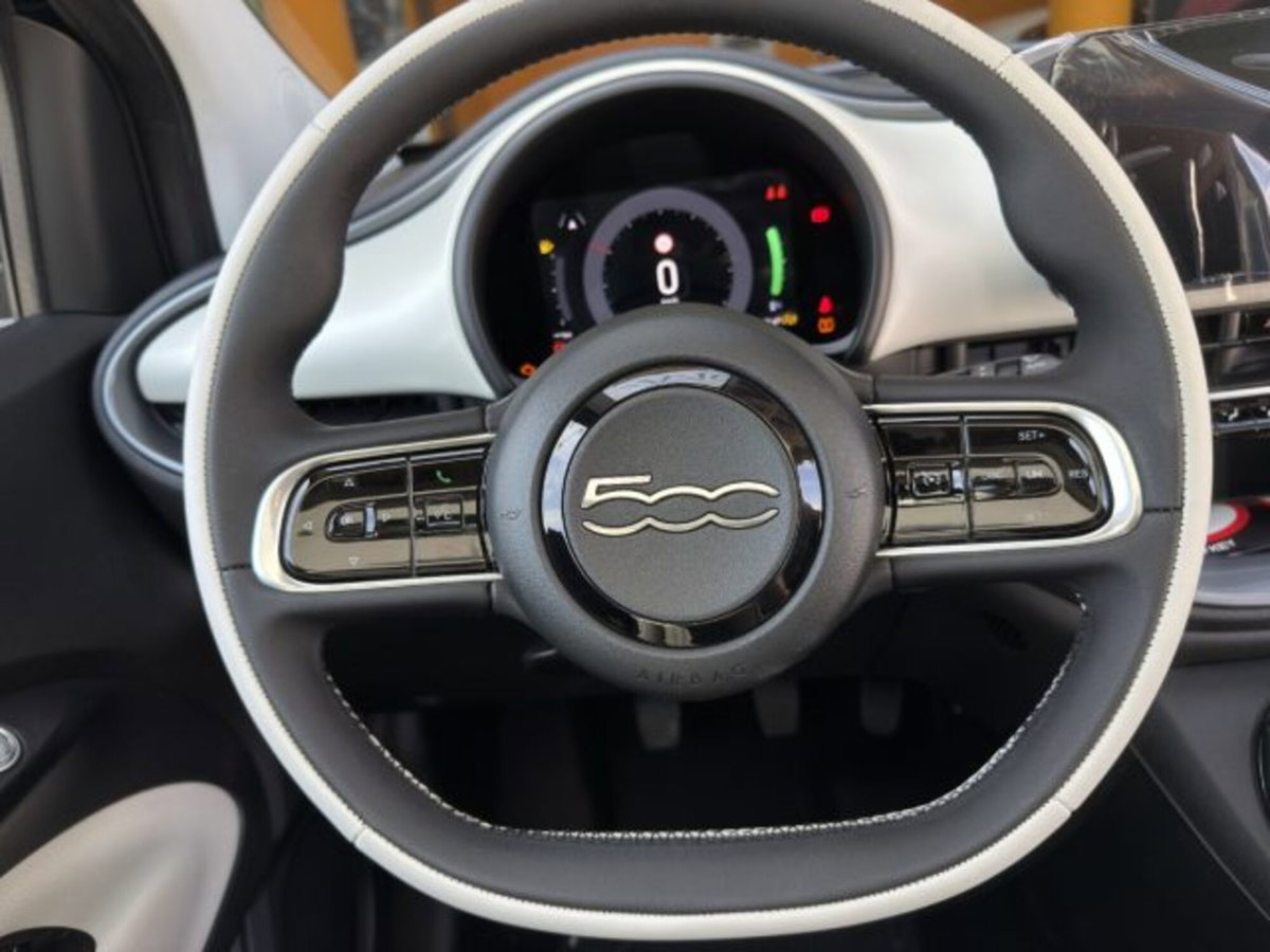 Fiat 500 1.0 hybrid La Prima (12)
