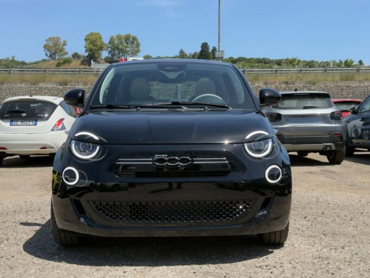 Fiat 500 1.0 hybrid La Prima (2)