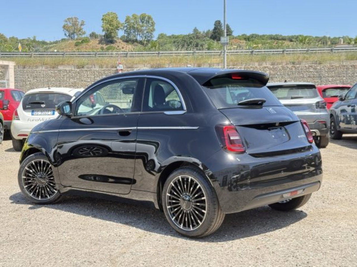 Fiat 500 1.0 hybrid La Prima (6)