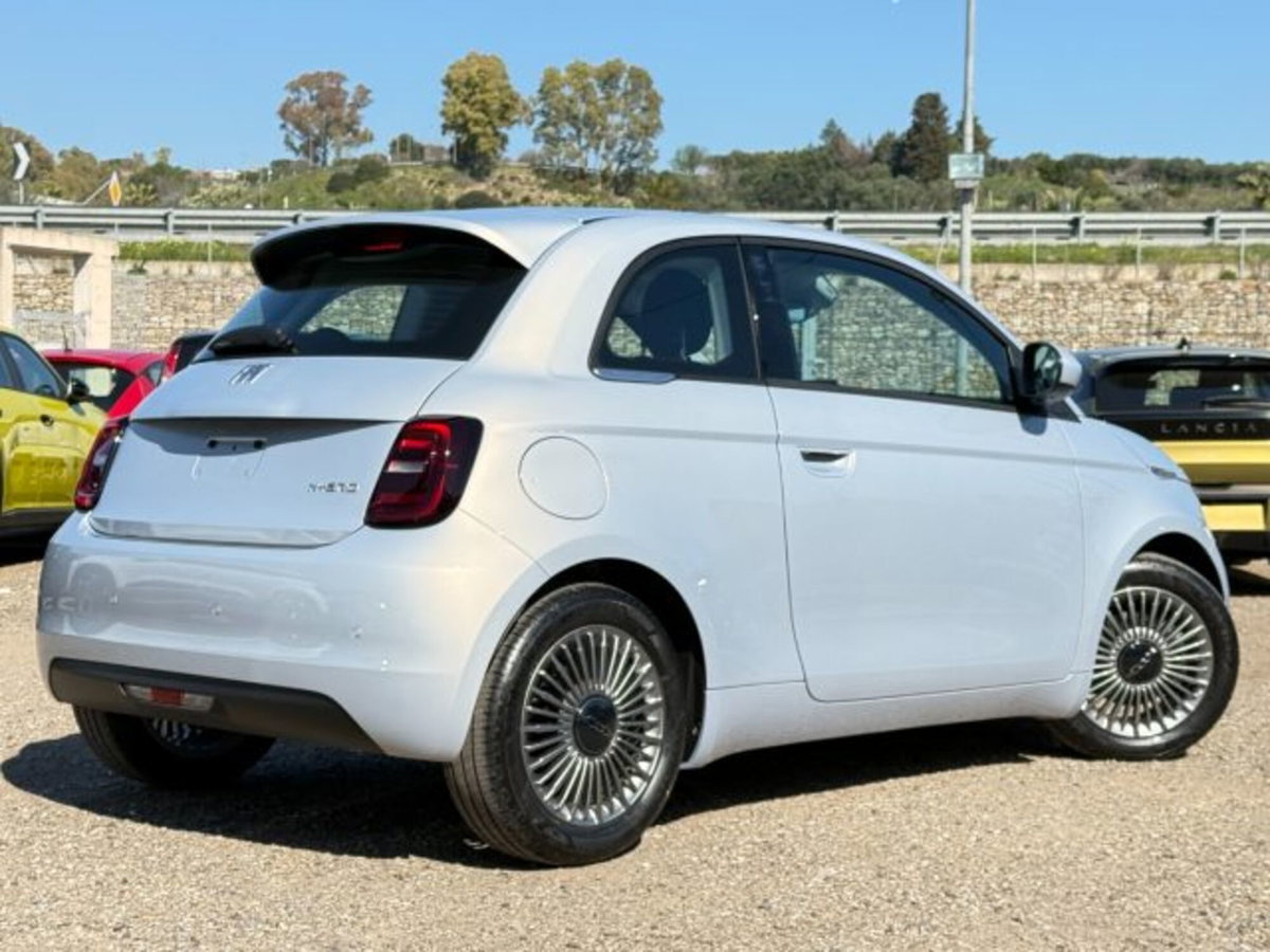 Fiat 500 1.0 hybrid Torino (7)