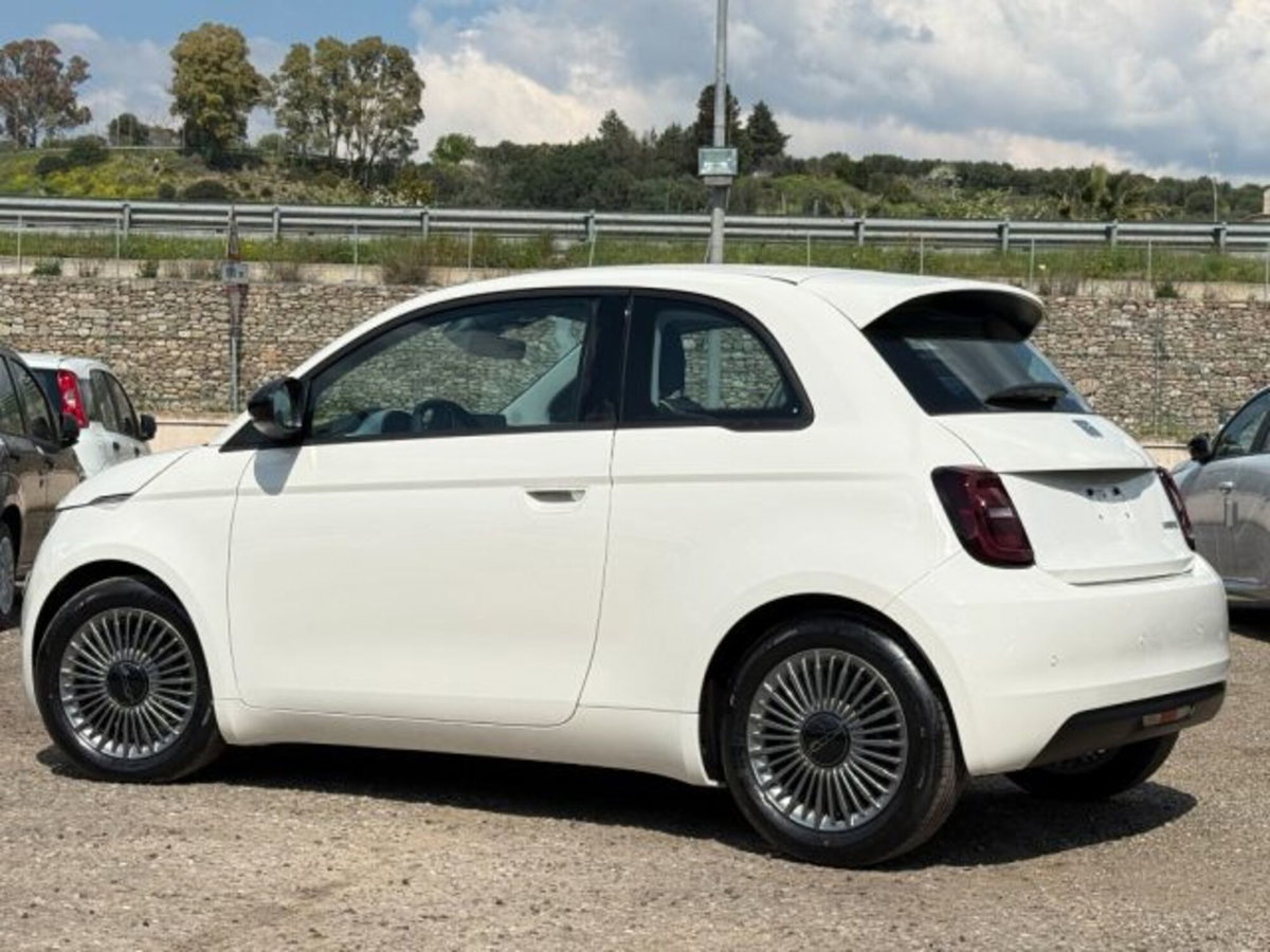 Fiat 500 1.0 hybrid Icon (6)
