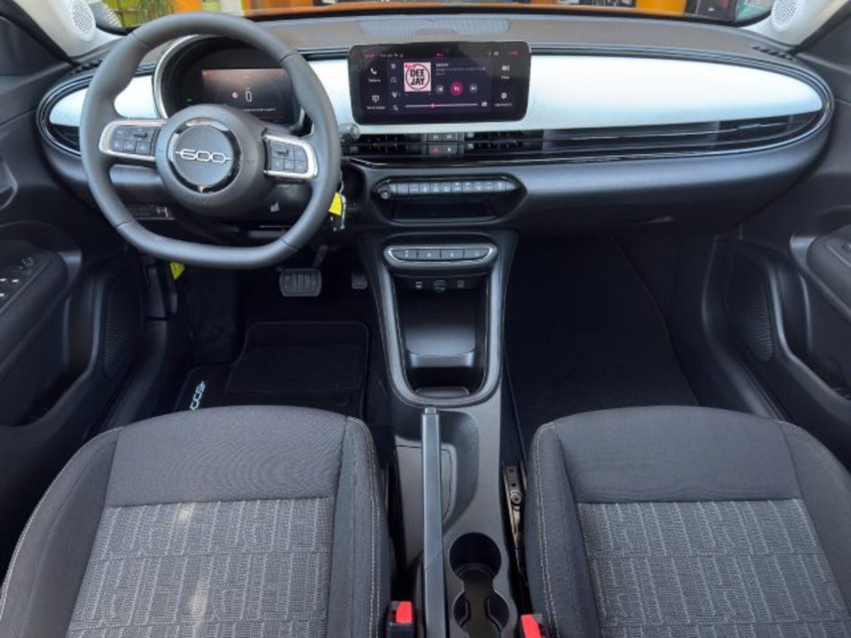 Fiat 600 1.2 hybrid Pop 110cv auto (10)