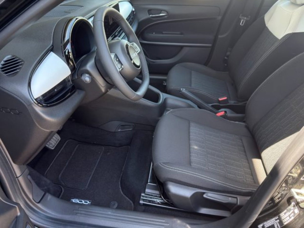 Fiat 600 1.2 hybrid Pop 110cv auto (9)