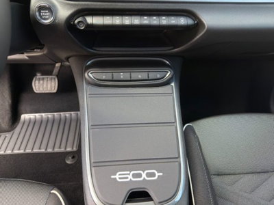 Fiat 600 1.2 hybrid La Prima 110cv auto (18)