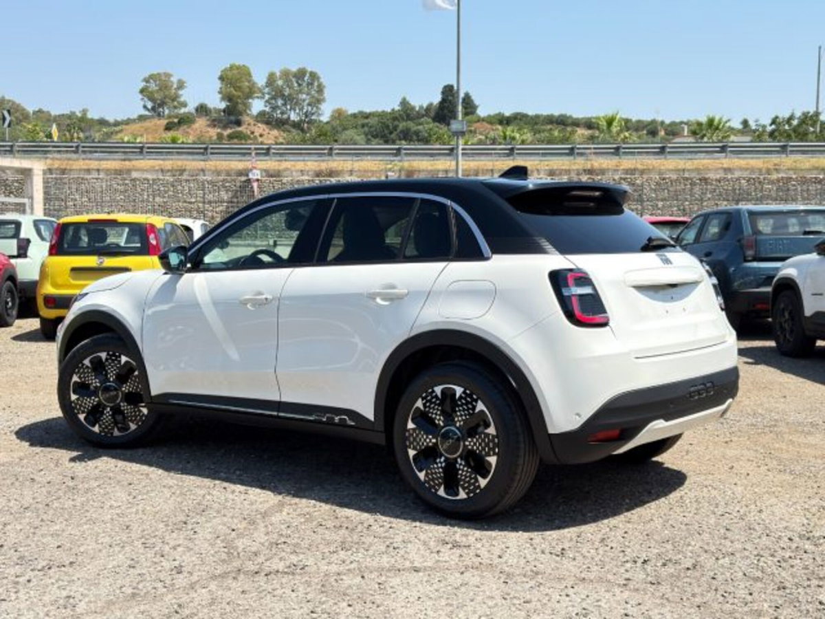 Fiat 600 1.2 hybrid La Prima 110cv auto (5)