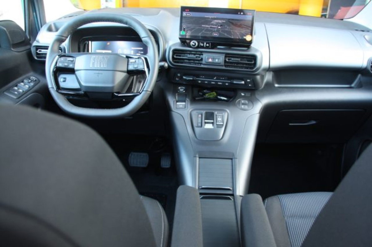 Fiat Qubo 1.5 d La Prima 130cv at8 (9)