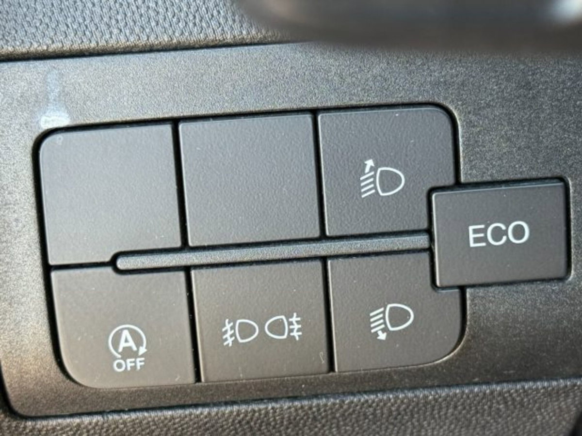 Fiat Ducato Furgone Vetrato 33 MH2 2.2 mjt3 140cv  serie 9 (18)