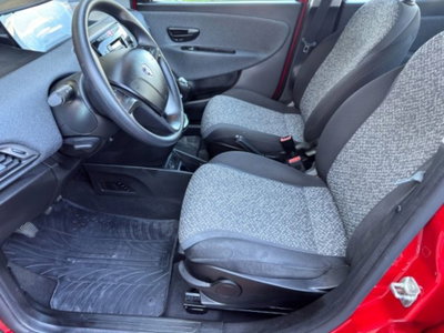 Lancia Ypsilon 1.0 FireFly 5 porte S&S Hybrid Ecochic Silver (10)