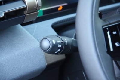 Lancia Ypsilon 1.2 mhev LX 110cv e-dct (14)