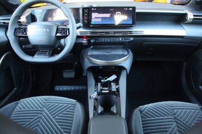 Lancia Ypsilon 1.2 mhev LX 110cv e-dct (8)