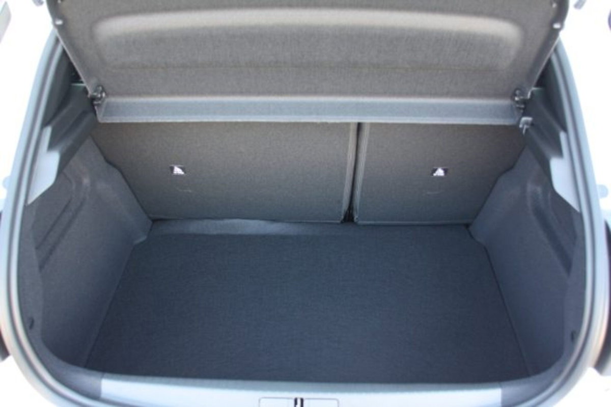 Lancia Ypsilon 1.2 mhev 110cv e-dct (16)