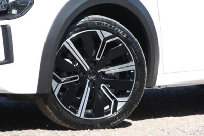Lancia Ypsilon 1.2 mhev 110cv e-dct (19)