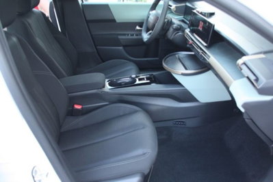 Lancia Ypsilon 1.2 mhev 110cv e-dct (8)