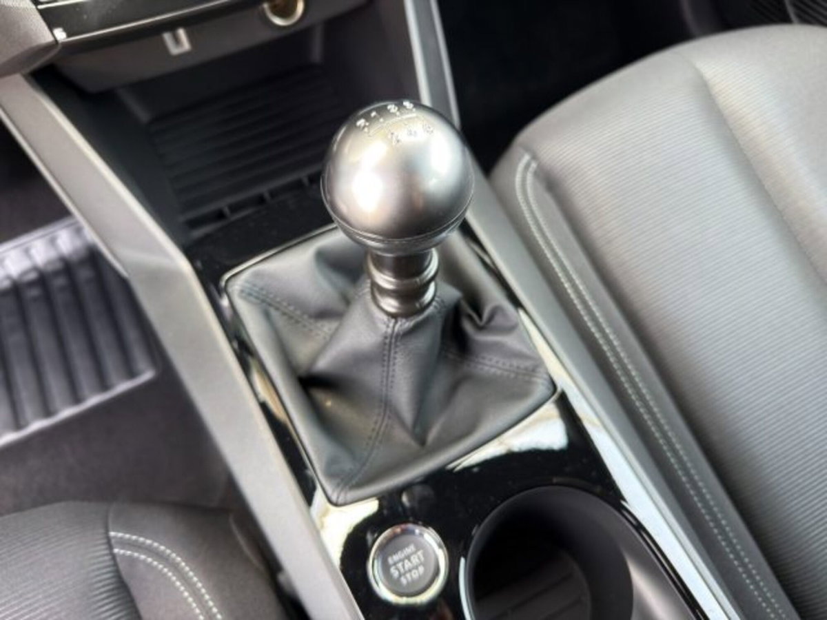 Lancia Ypsilon 1.2 100cv (13)