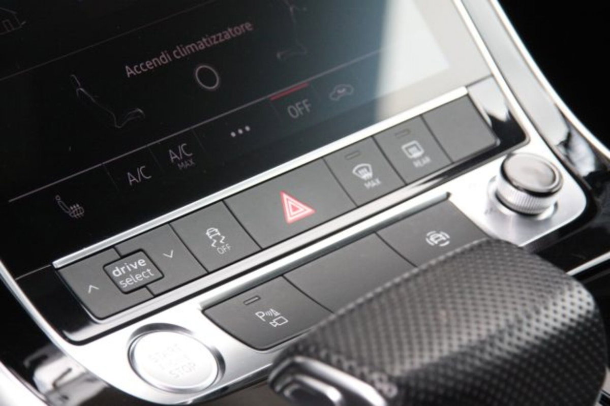 Audi Q8 Q8 50 TDI 286 CV quattro tiptronic Sport (20)