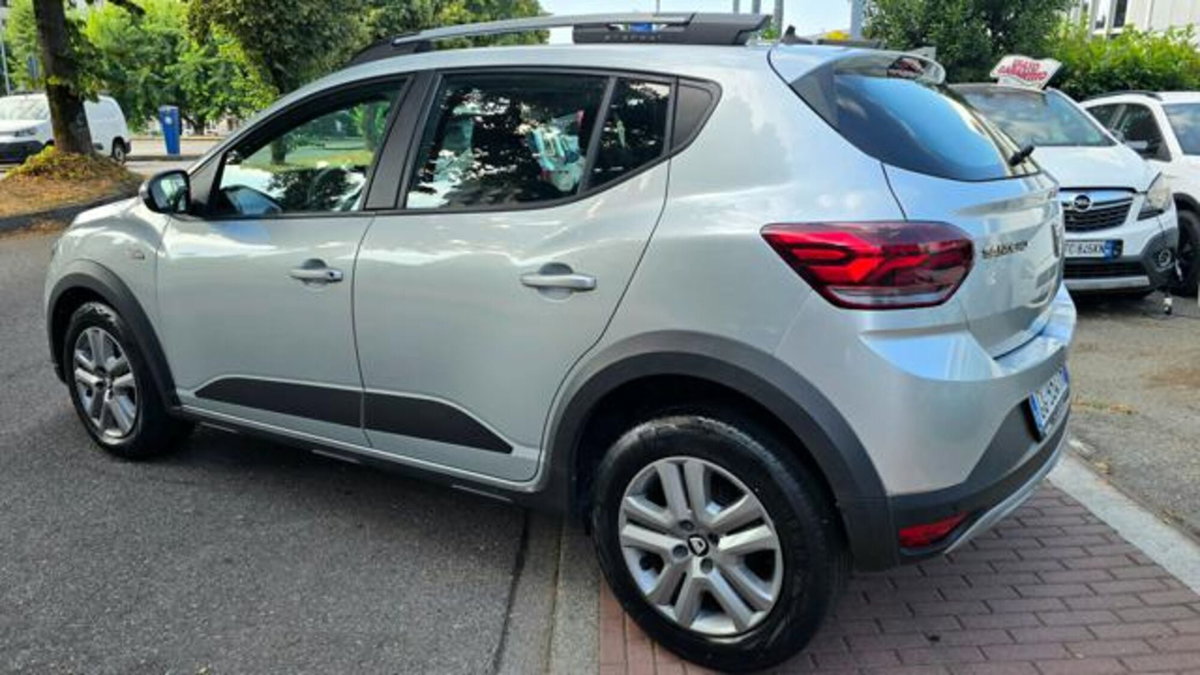 Dacia Sandero Stepway 1.0 TCe 90 CV Comfort SL DaciaPlus (4)