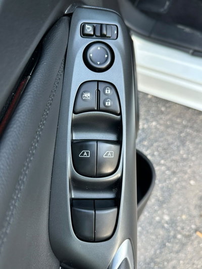Nissan Juke 1.0 dig-t N-Connecta 114cv (16)