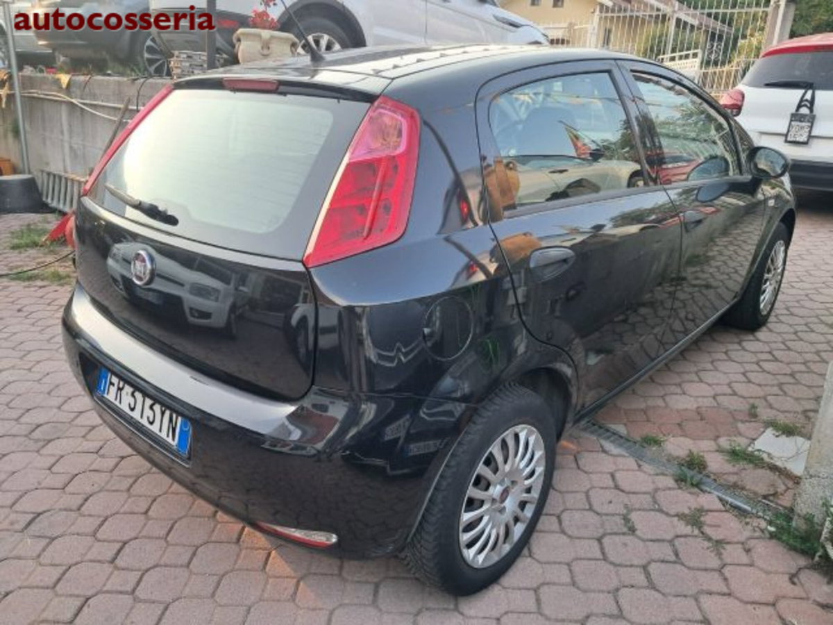 Fiat Punto Evo 1.2 5 porte Active (2)