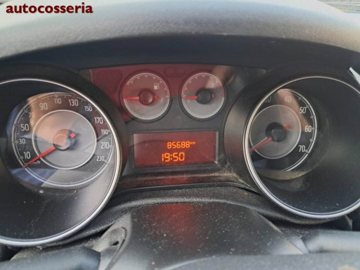 Fiat Punto Evo 1.2 5 porte Active (4)