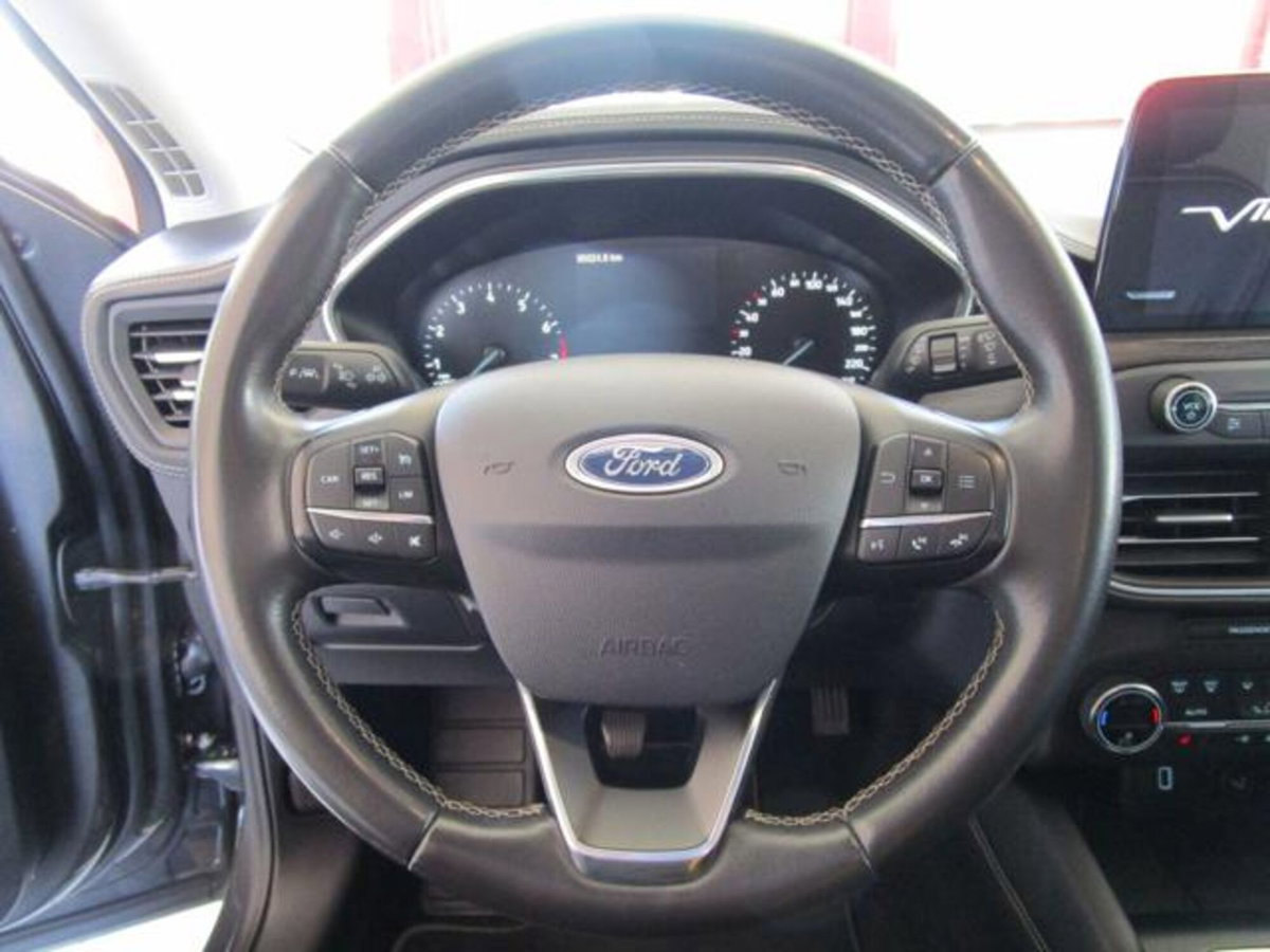 Ford Focus Station Wagon 1.0 EcoBoost 125 CV SW Vignale (6)