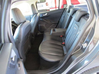 Ford Focus Station Wagon 1.0 EcoBoost 125 CV SW Vignale (9)