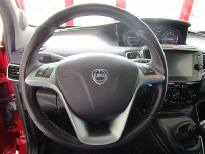 Lancia Ypsilon 1.0 FireFly 5 porte S&S Hybrid Ecochic Gold (13)
