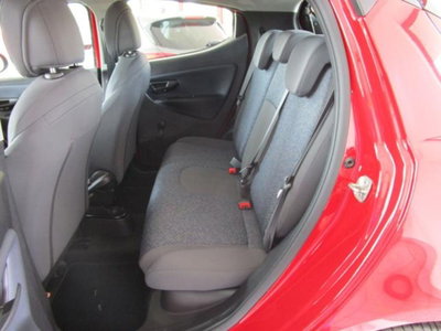 Lancia Ypsilon 1.0 FireFly 5 porte S&S Hybrid Ecochic Gold (9)