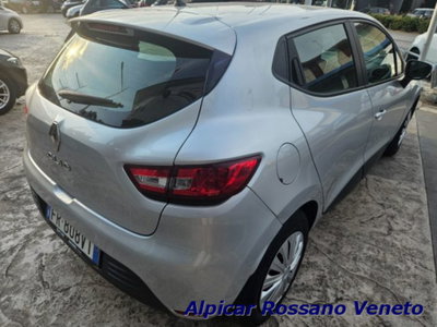 Renault Clio 1.2 75 CV 5 porte Duel (13)