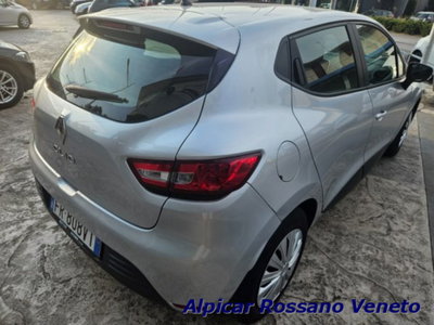 Renault Clio 1.2 75 CV 5 porte Duel (14)