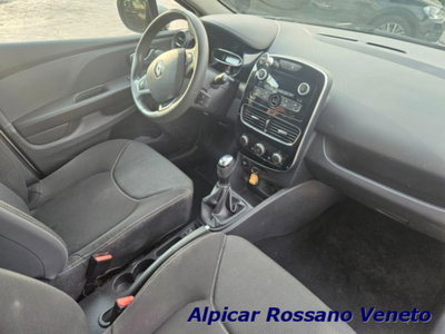 Renault Clio 1.2 75 CV 5 porte Duel (17)