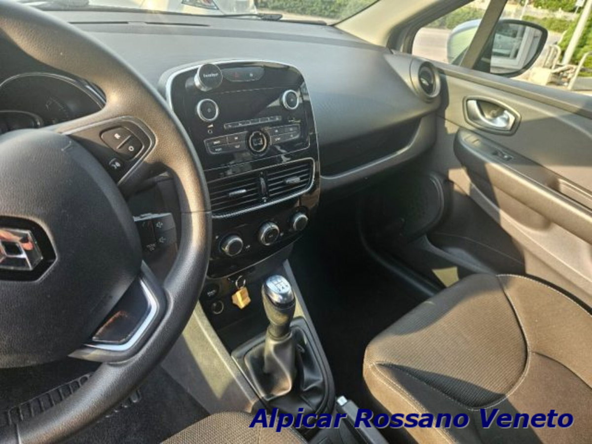 Renault Clio 1.2 75 CV 5 porte Duel (7)