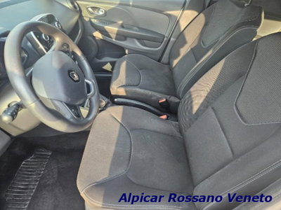 Renault Clio 1.2 75 CV 5 porte Duel (9)