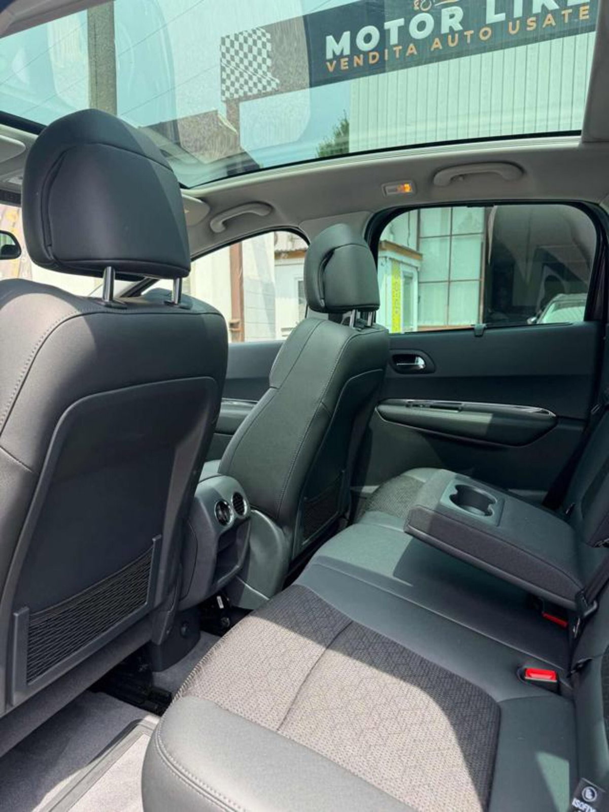 Peugeot 3008 1.6 HDi 115CV Allure (11)