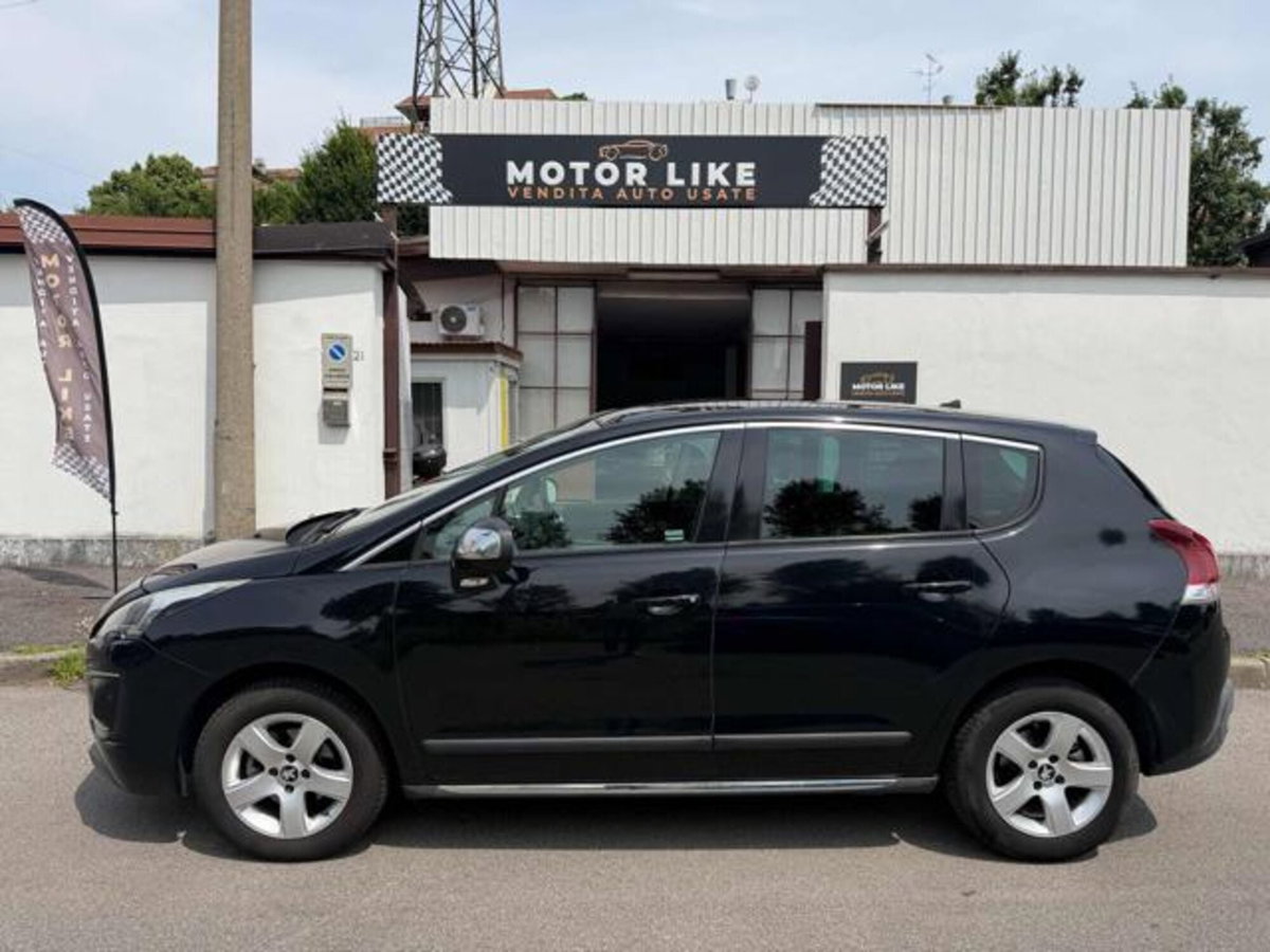 Peugeot 3008 1.6 HDi 115CV Allure (2)