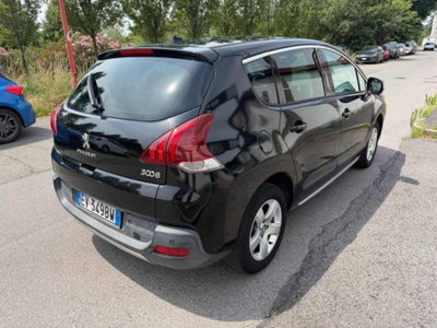 Peugeot 3008 1.6 HDi 115CV Allure (5)