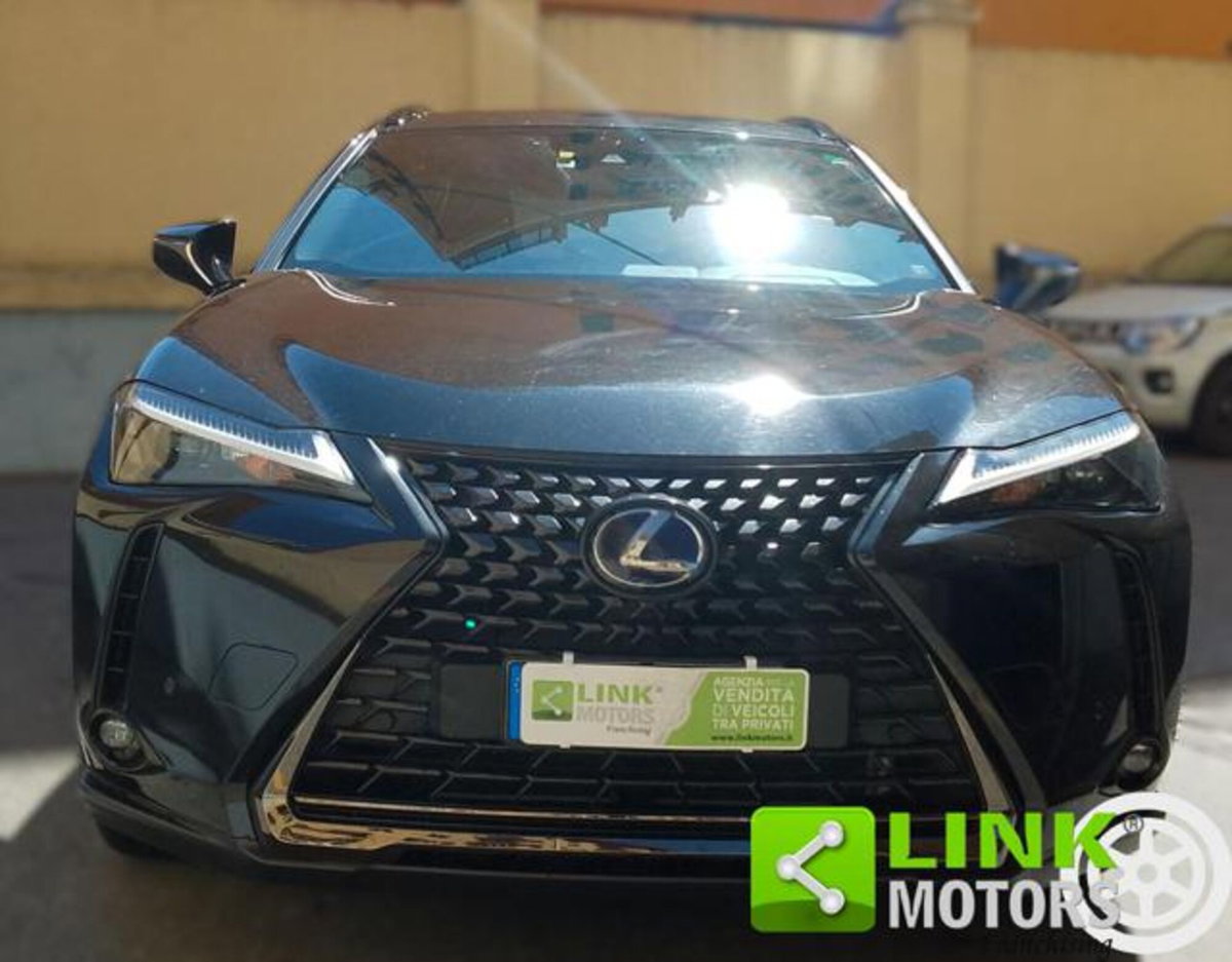 Lexus UX Hybrid Midnight (2)
